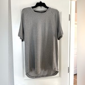Men’s lululemon drysense short sleeve size large